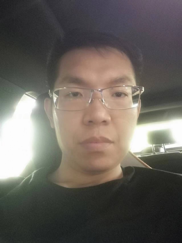 小黑包的第二张照片--潍坊蓝颜知己交友网